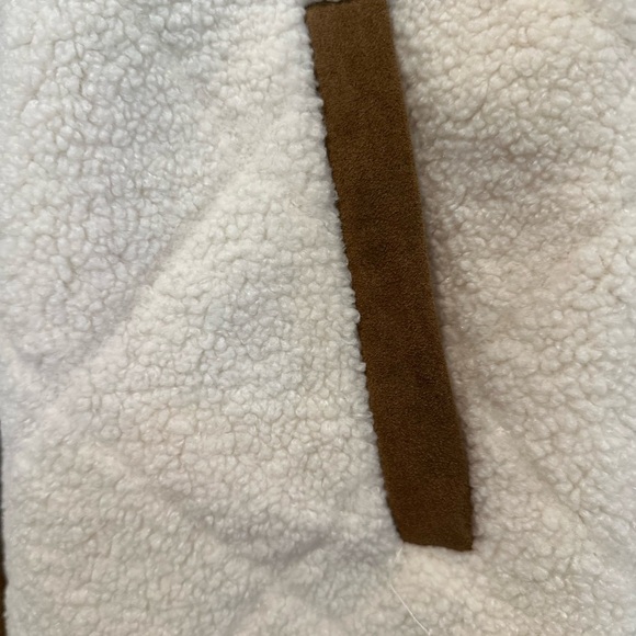 Lauren Ralph Lauren Women’s Large Diamond Quilted.  Faux Fur. Full Zip Long Vest - Picture 15 of 16